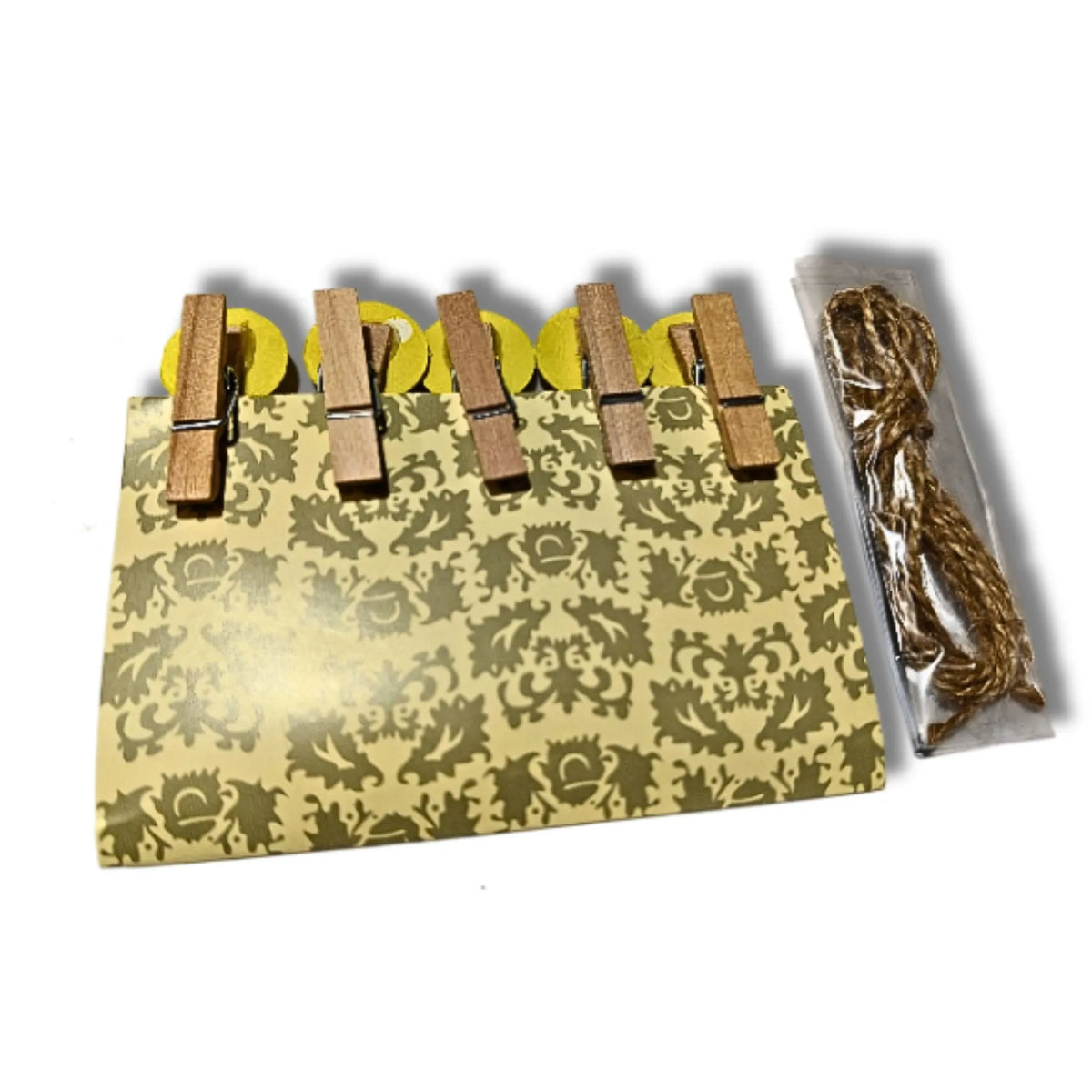 Emoji Wooden Clips Photo Display Set – Saadhya Kraafts
